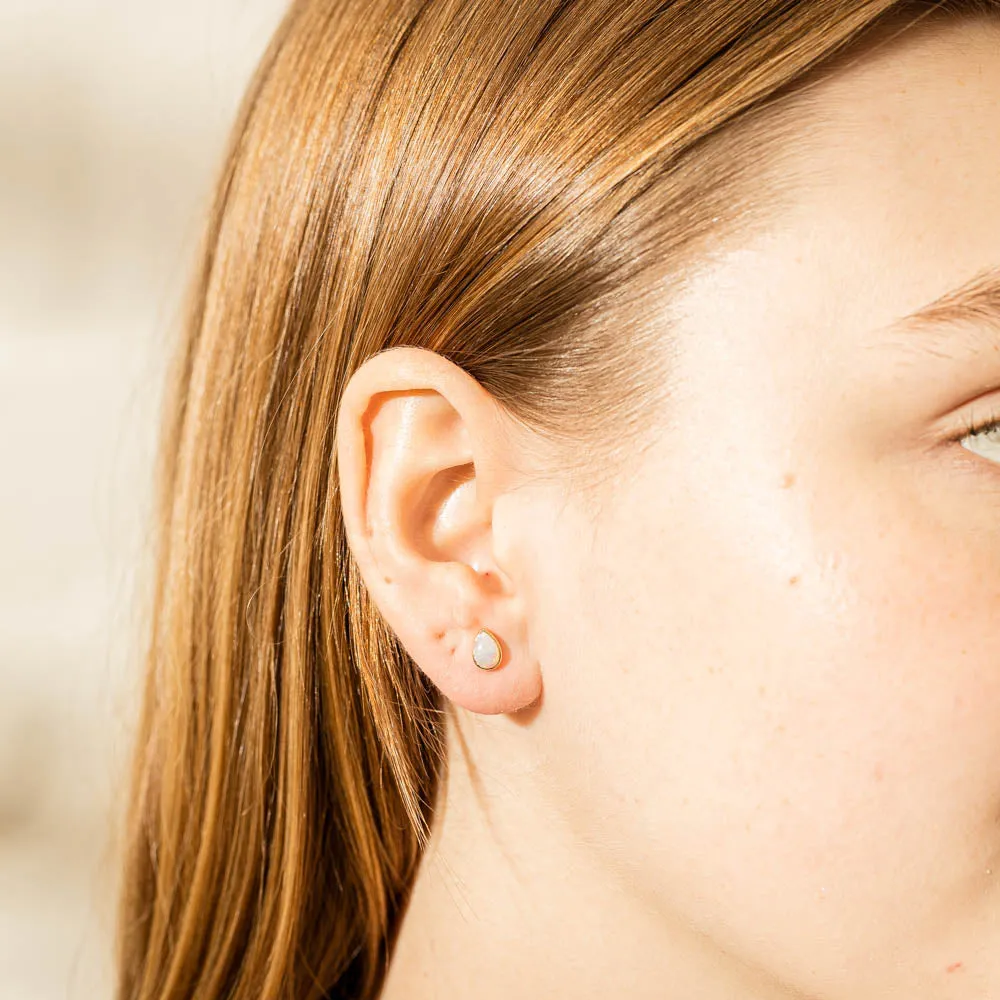 14ct Yellow Gold Opal Stud Earrings