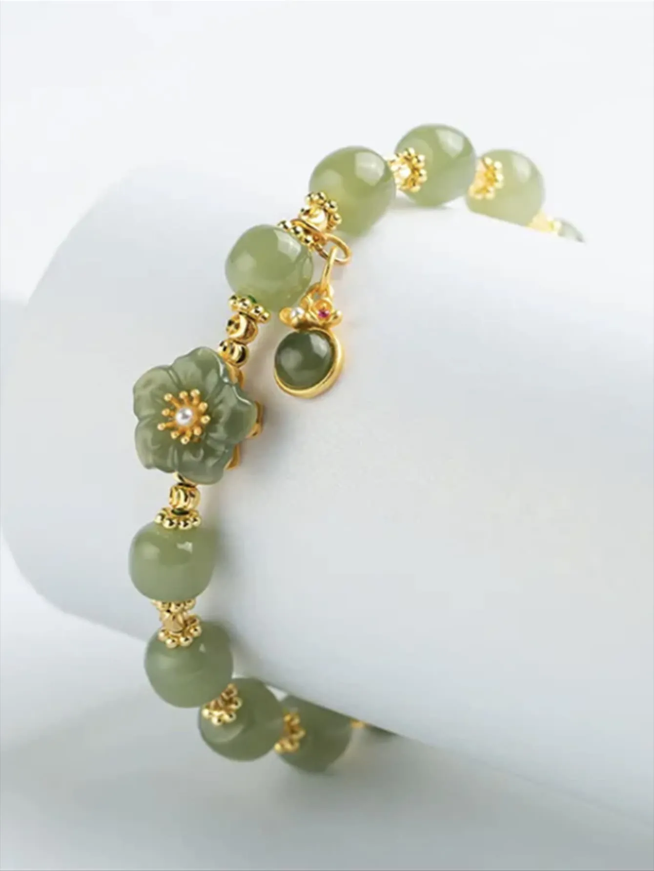 1pc Exquisite Floral Faux Jade Beaded Bracelet With Small Pendant