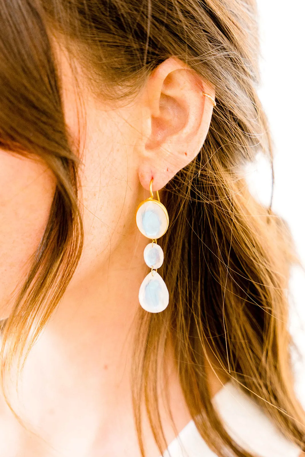 20K Yellow Gold Rainbow Moonstone Elizabeth T Earrings