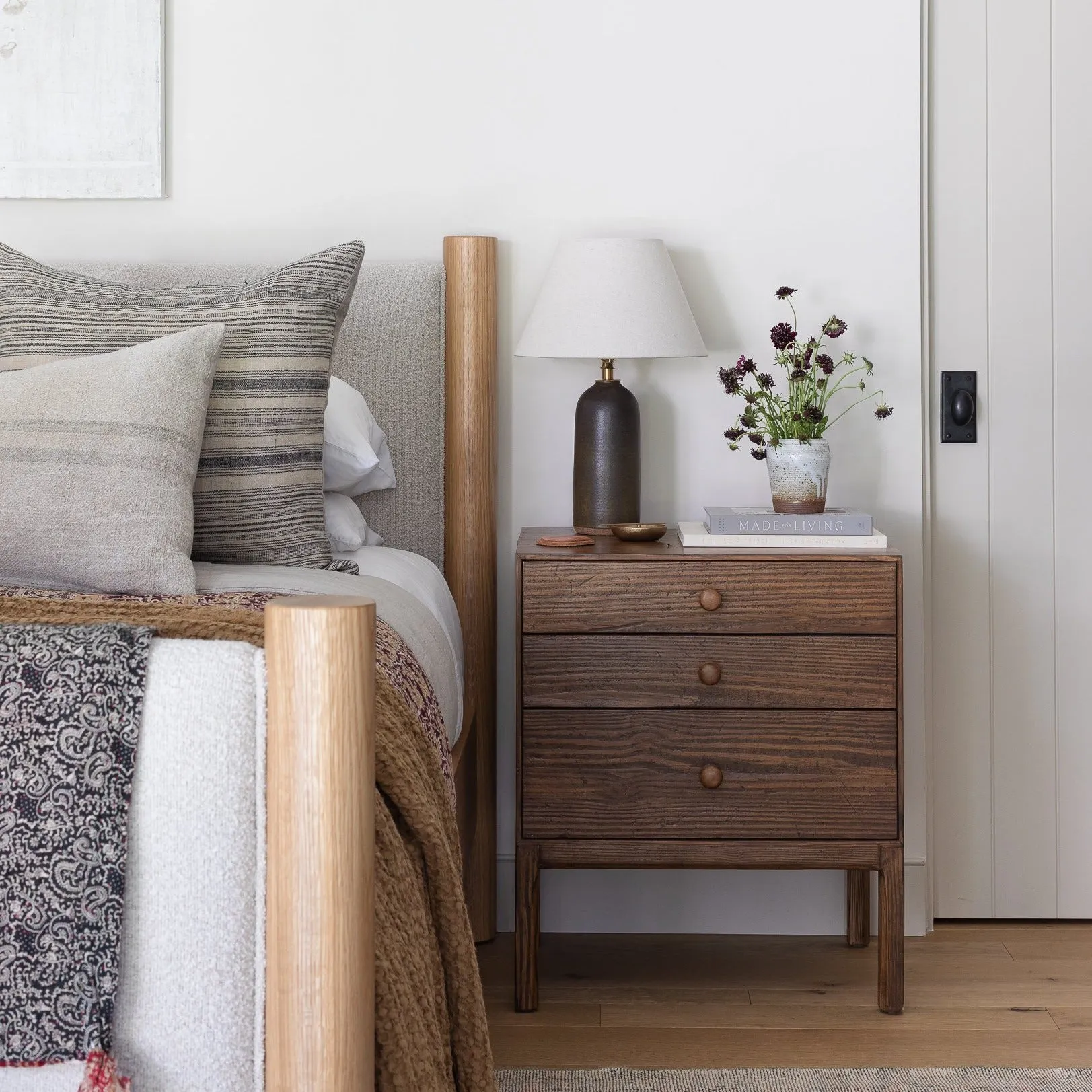 Amber Bed