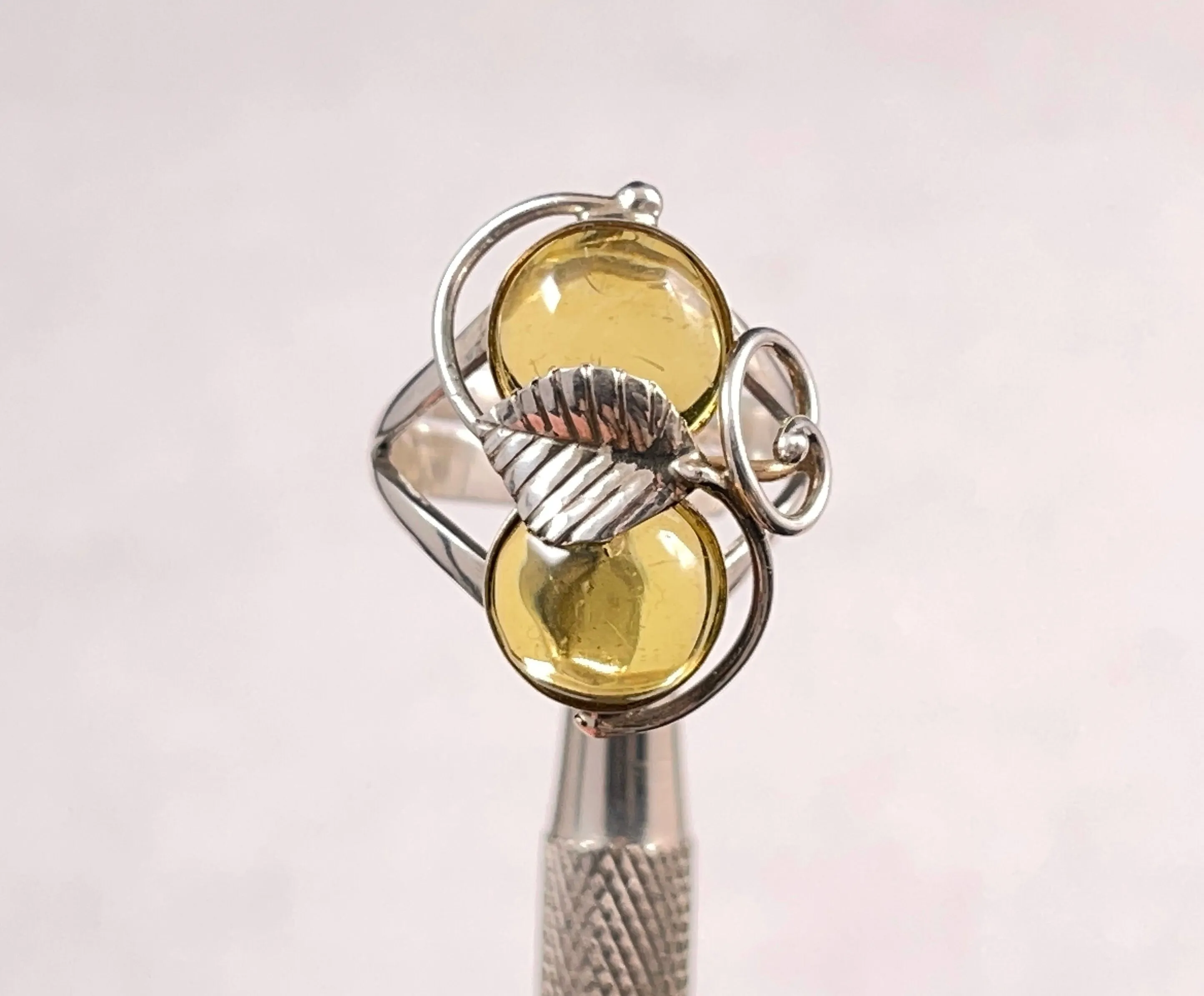 AMBER Ring, Leaf Pattern - Sterling Silver, Size 7 - Amber Stone, Crystal Ring, Handmade Jewelry, Healing Crystals and Stones,  52642
