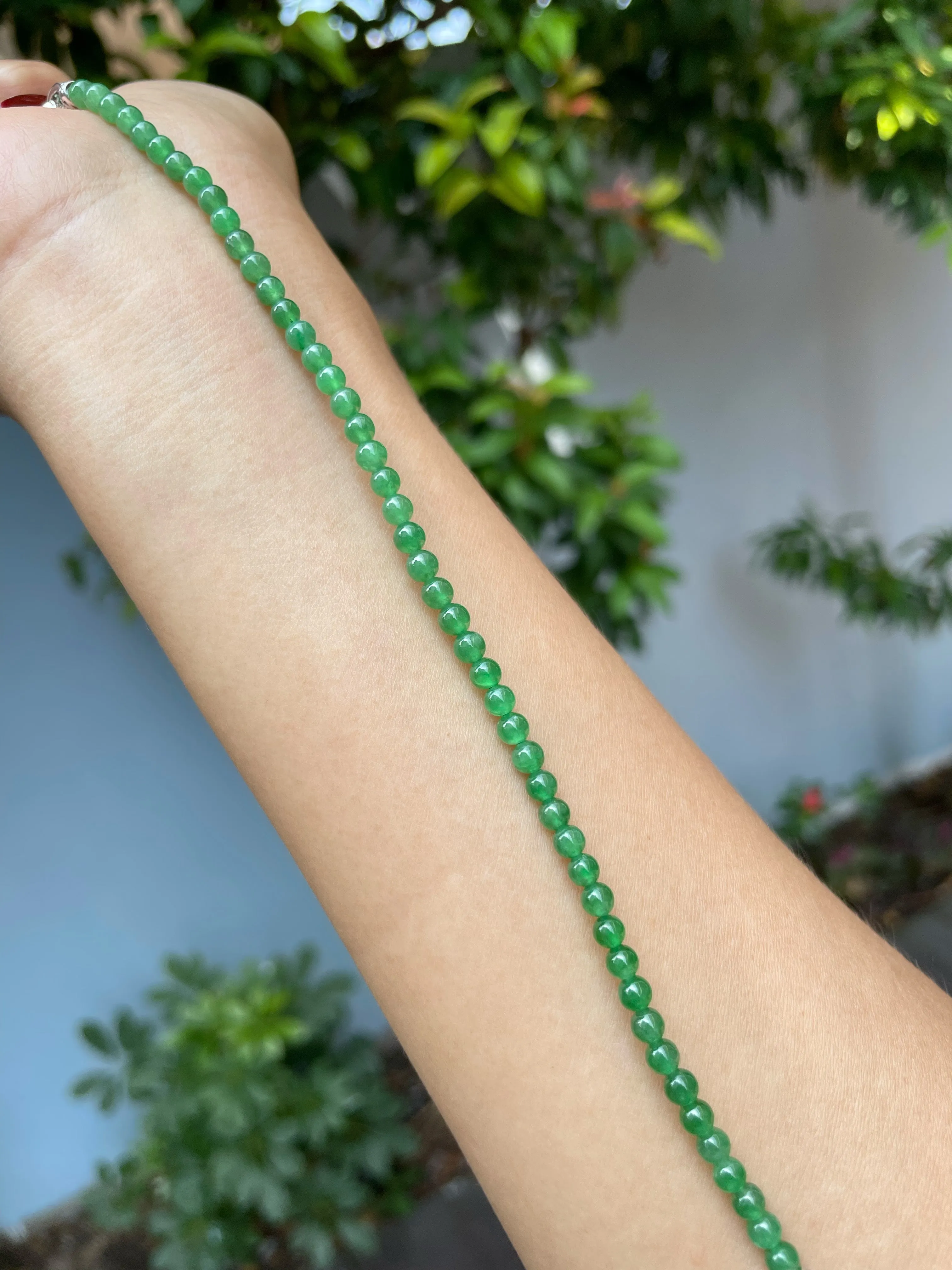 Green Jade Bracelet - Round Beads (NJBA138)