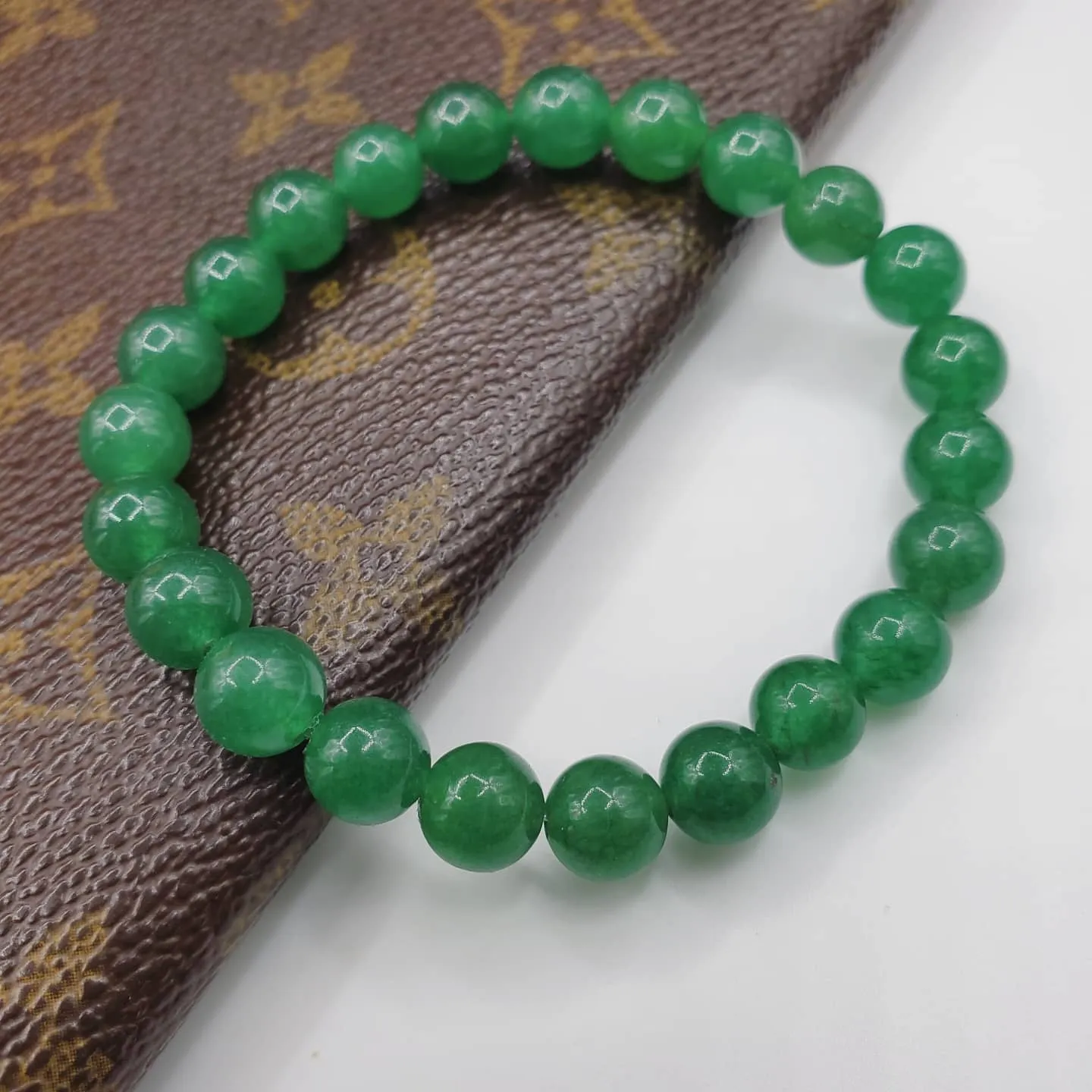 Jade solid bracelet