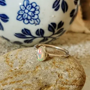 OPAL TEAR - 925 AUSTRALIAN OPAL RING