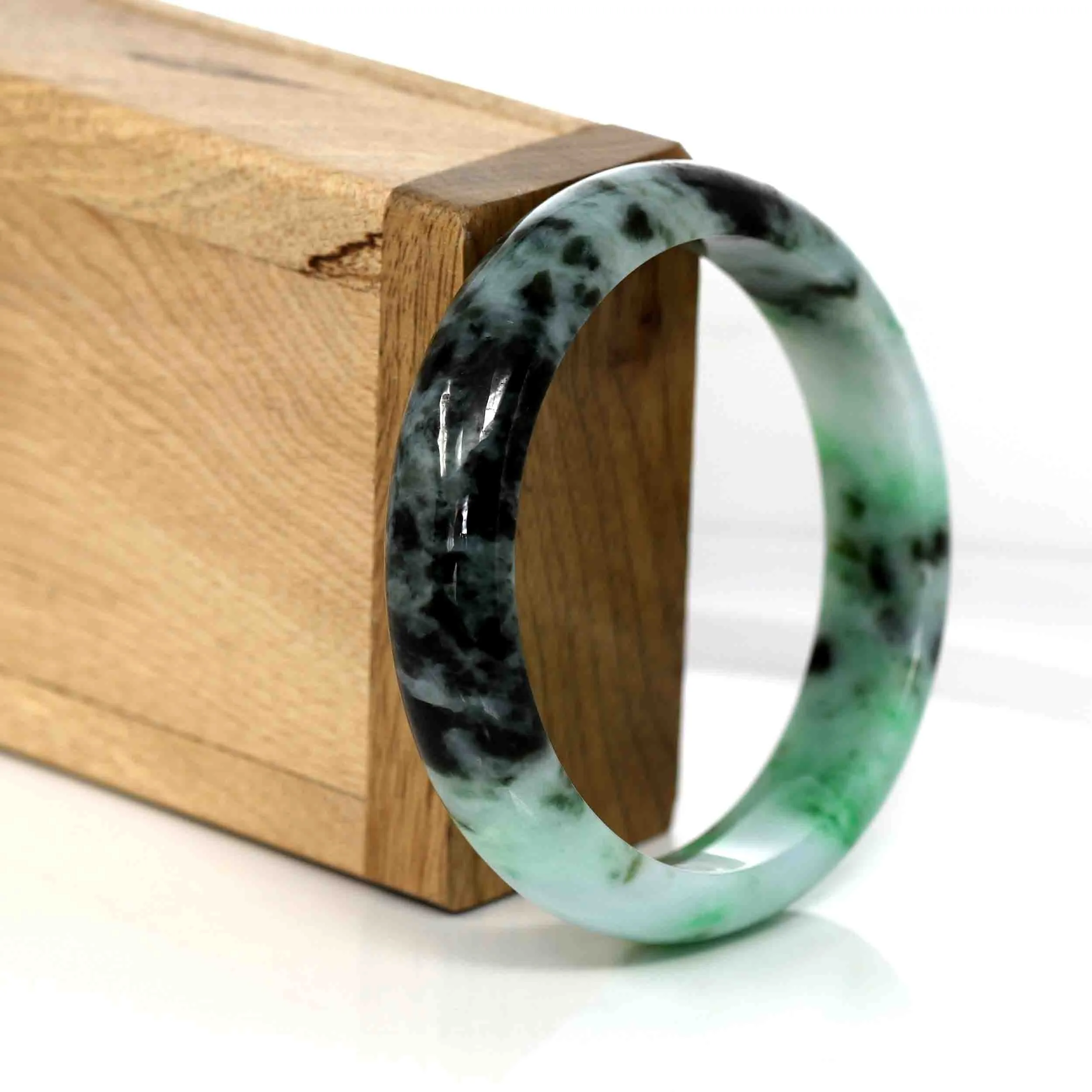 "Classic Bangle" Genuine Burmese Green Jadeite Jade Bangle (56.94 mm ) #349