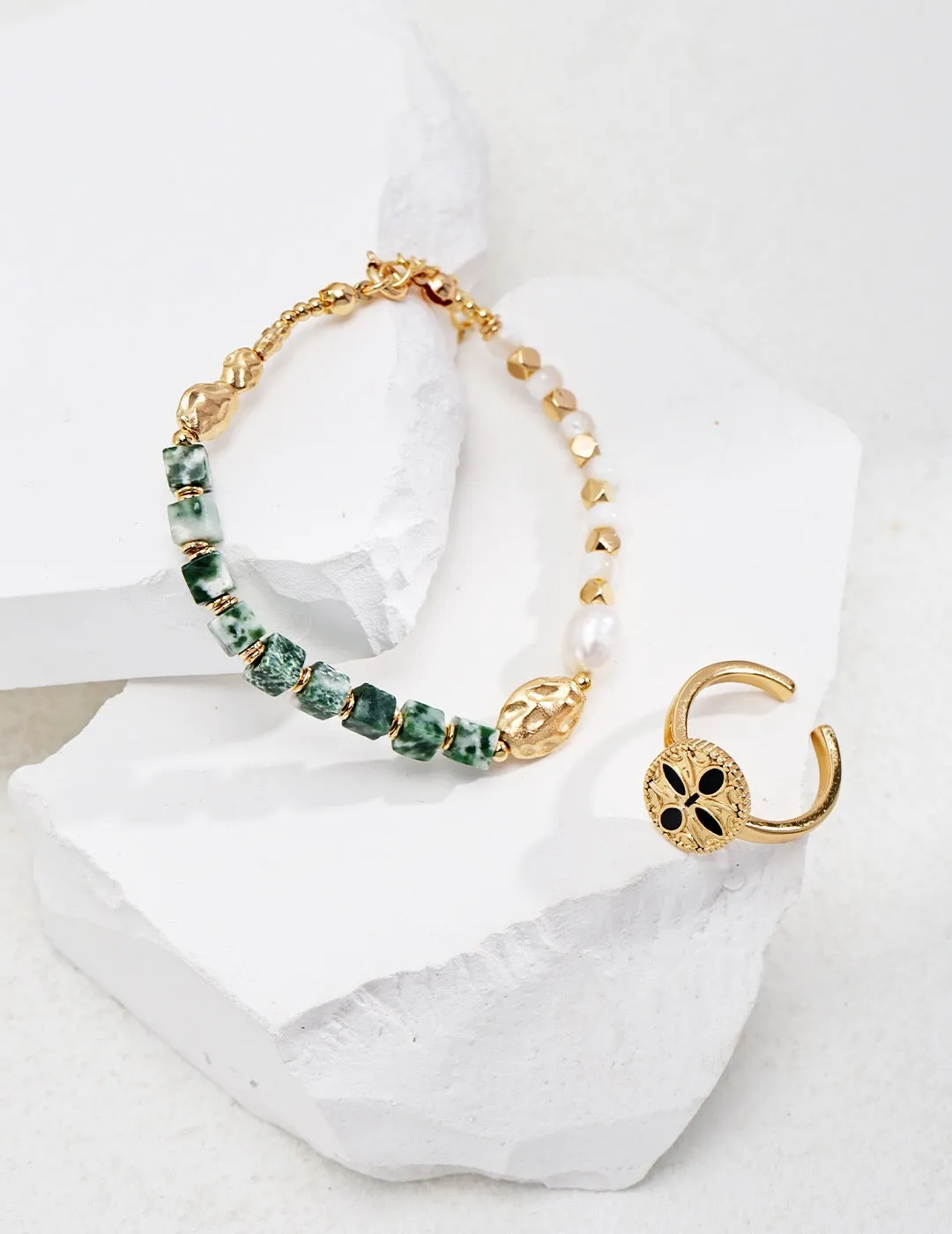 "Good Fortune" Qinghai Cui Jade Pearl Bracelet