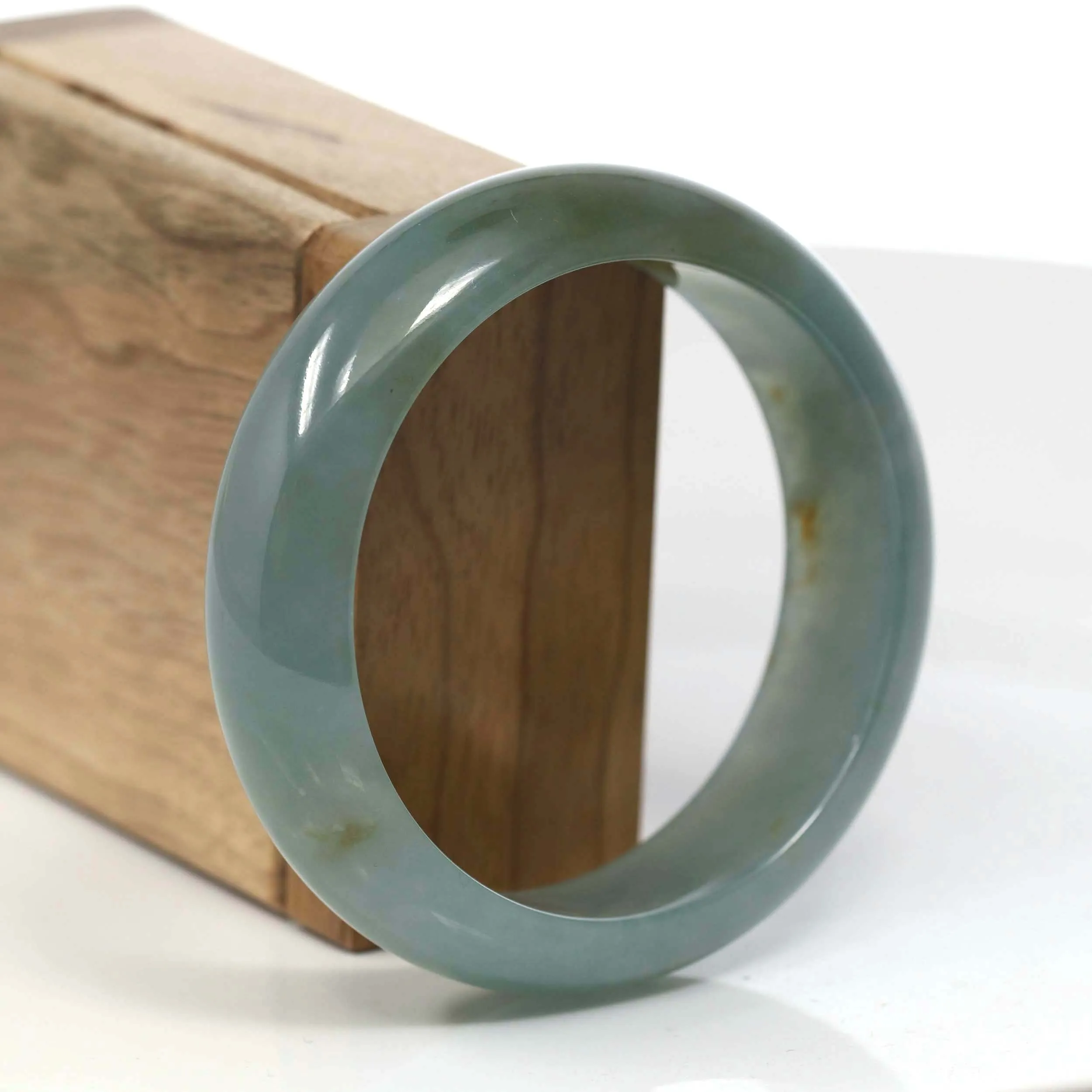 RealJade® Co. Burmese High-end Ice Oil-green Jade Jadeite Bangle Bracelet (59.30mm) ( Collectibles )T110