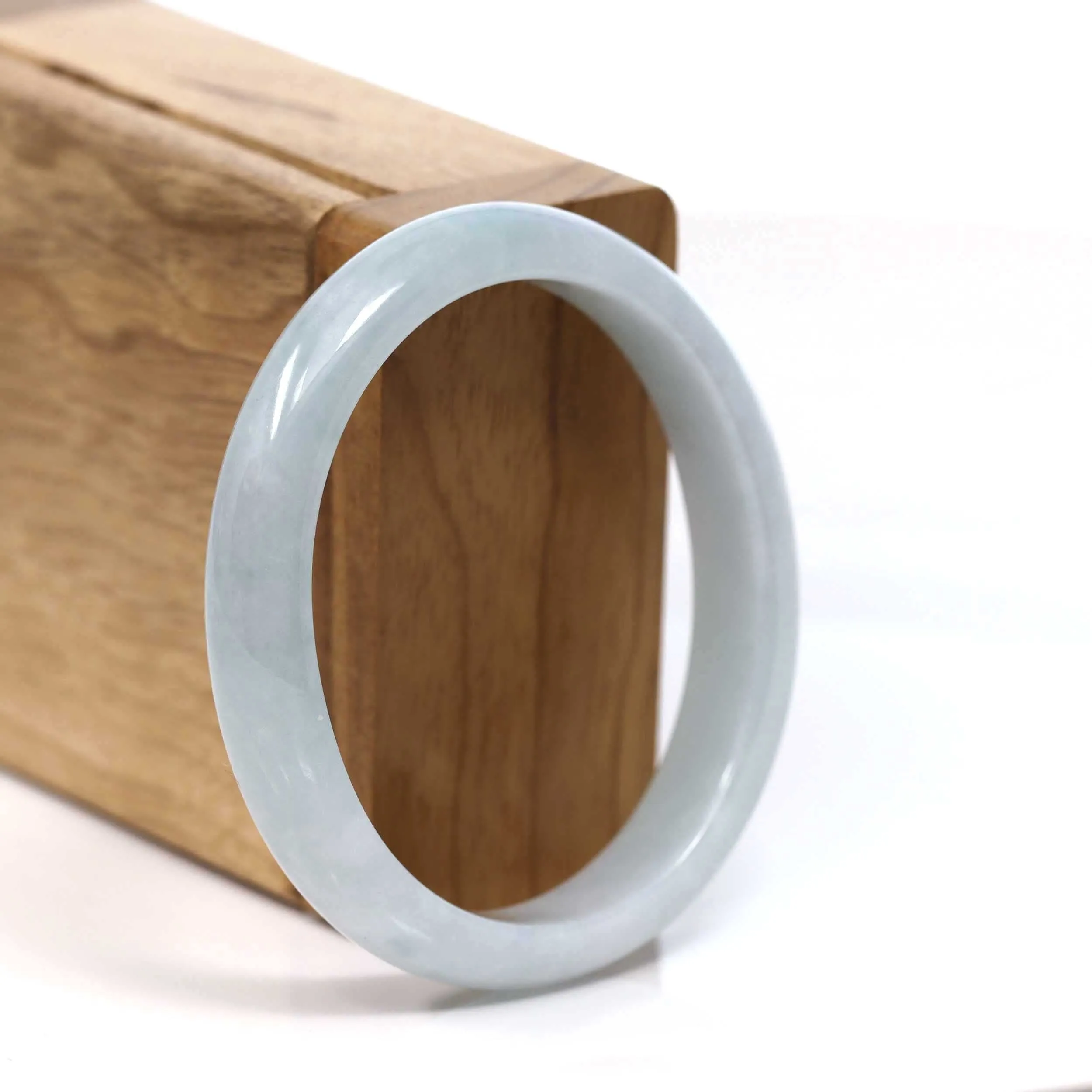 RealJade® Co. "Classic Bangle" Whitish Lavender Natural Jadeite Jade Oval Bangle (57.49mm) #T223