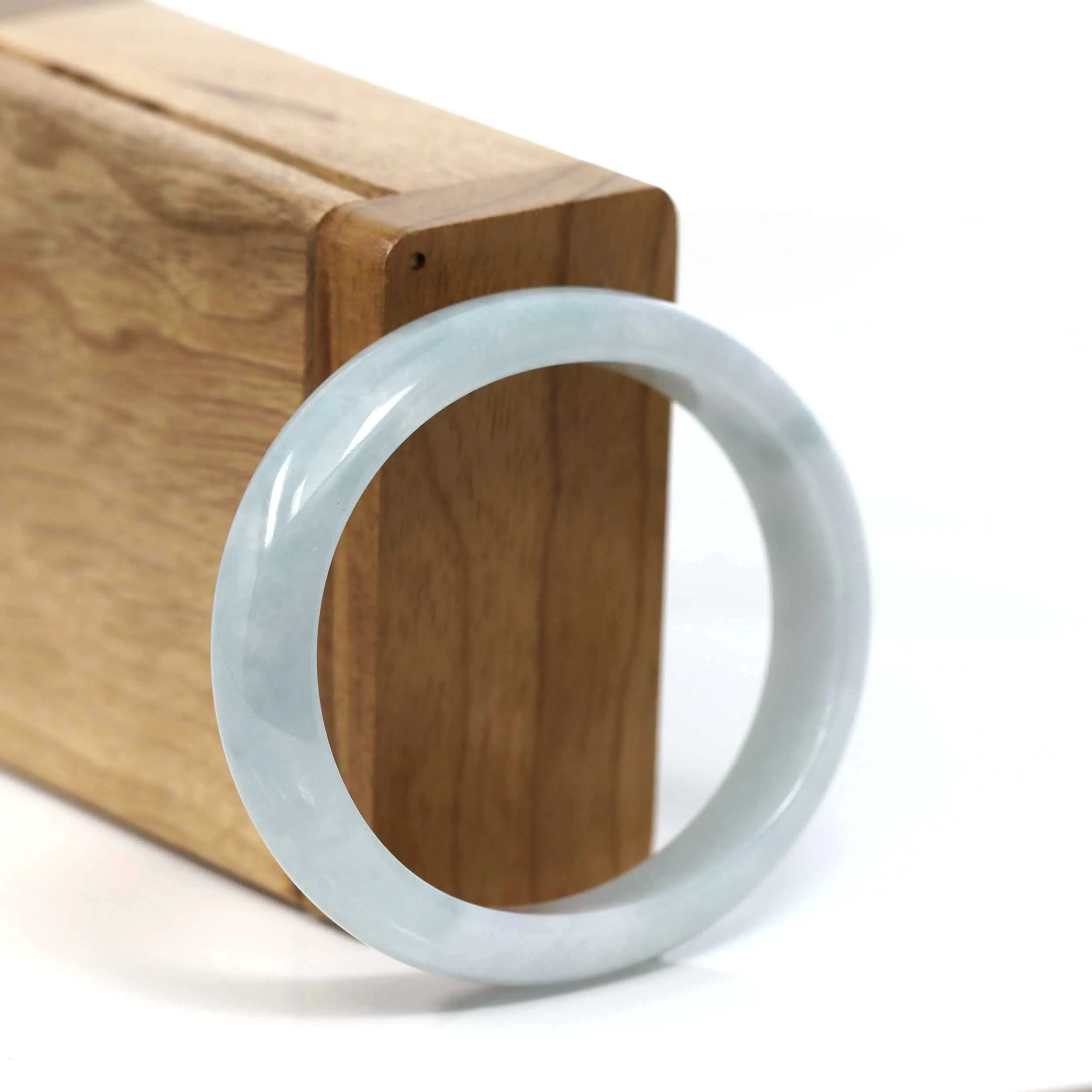 RealJade® Co. "Classic Bangle" Whitish Lavender Natural Jadeite Jade Oval Bangle (57.49mm) #T223