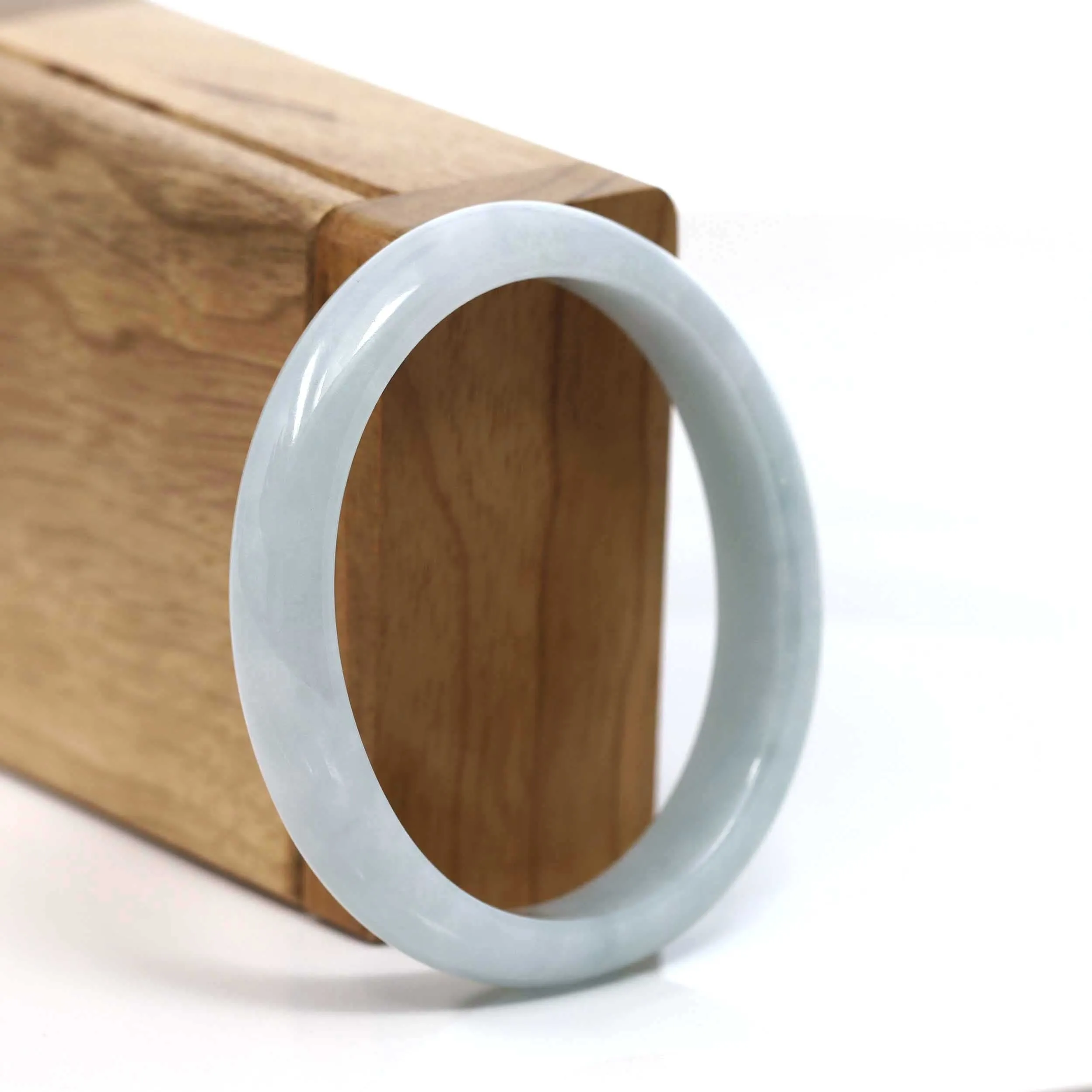 RealJade® Co. "Classic Bangle" Whitish Lavender Natural Jadeite Jade Oval Bangle (57.49mm) #T223