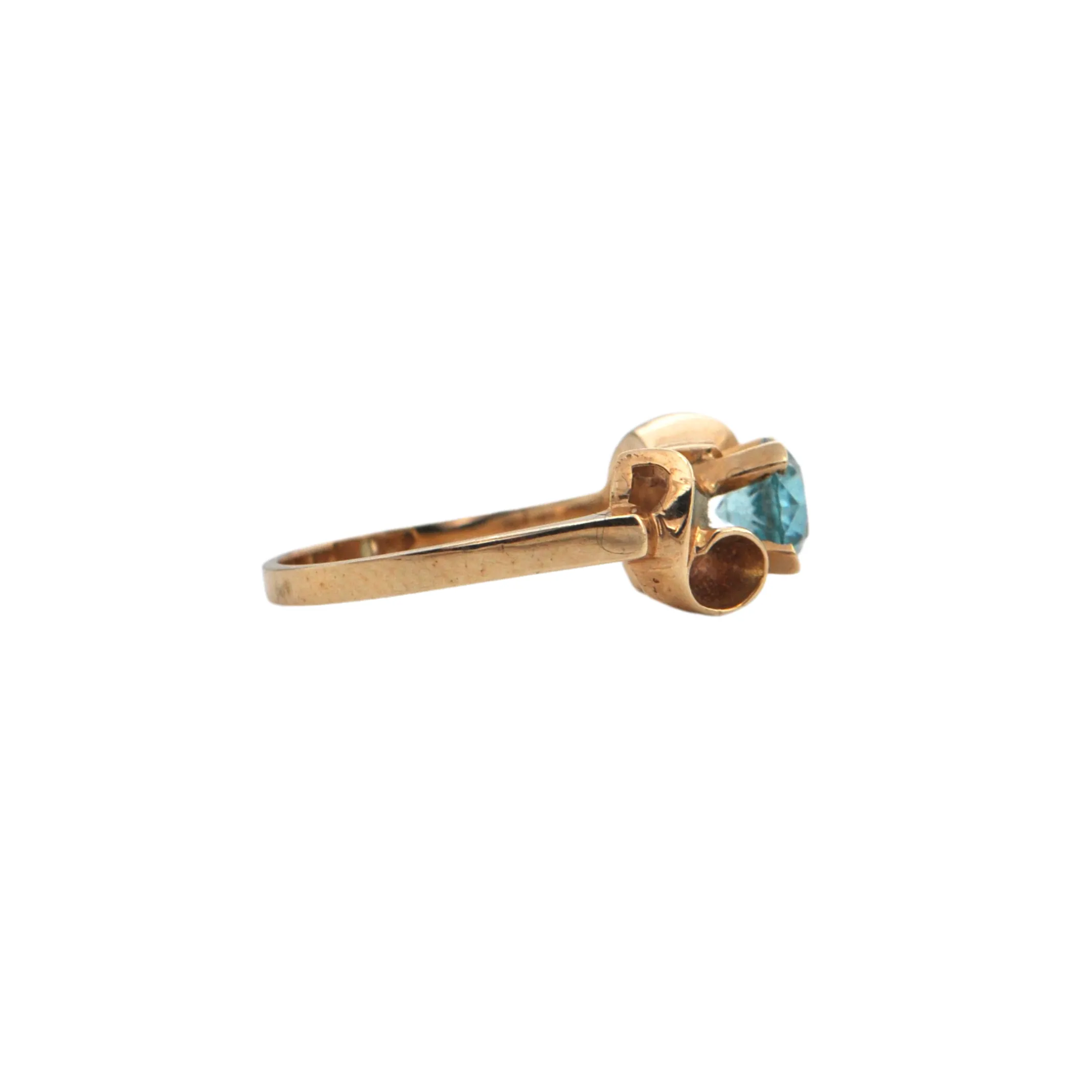 Retro Blue Zircon 14k Gold Ring (C.1940)