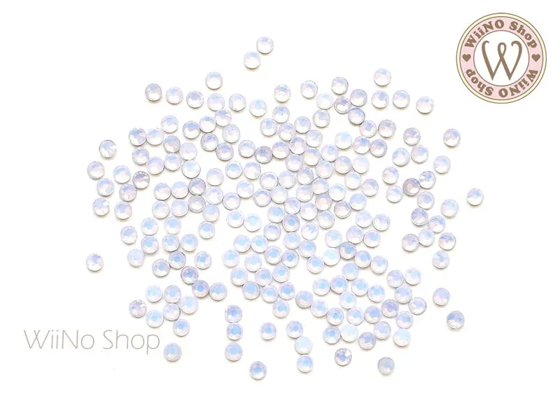 White Opal Round Flatback Crystal (ss3-ss12)